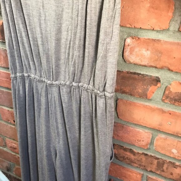 Max Studio Sleeveless Cowl Neck Jumpsuit Wide Leg  Pocket Stretch Pant Neutral - Picture 7 of 16